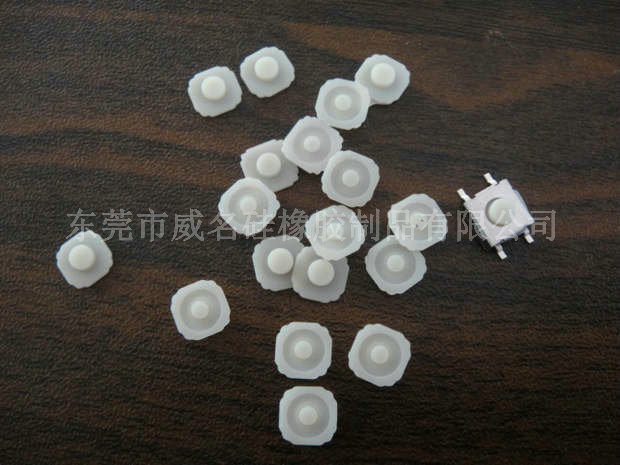 有腳單點硅膠按鍵，觸感非常